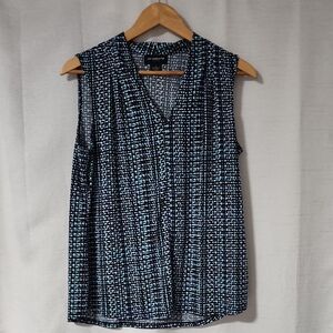 Liz Claiborne Black and White Sleeveless Blouse